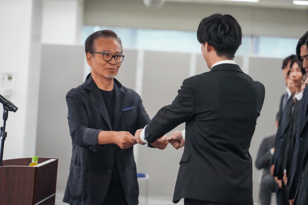 キャムコムグループ